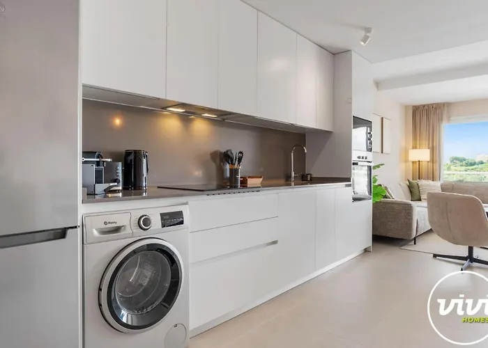 Vivi Homes - Buena Vida Family With Views, Pool & Gym Apartament Estepona