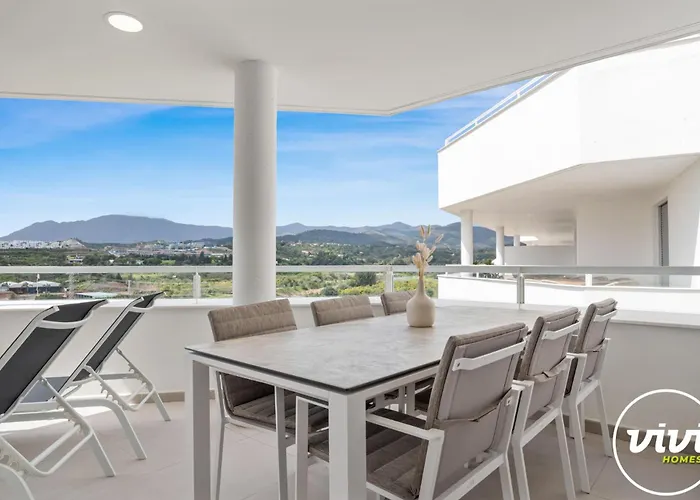 Apartament Vivi Homes - Buena Vida Family With Views, Pool & Gym Estepona