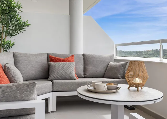 Vivi Homes - Buena Vida Family With Views, Pool & Gym * Estepona